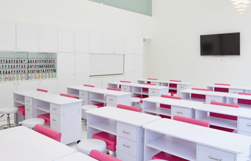 ネイルサロン“スタジオAIE”